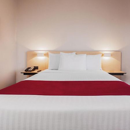 ซิตี้ เอ็กซ์เพรส เลออน Hotel ภายนอก รูปภาพ