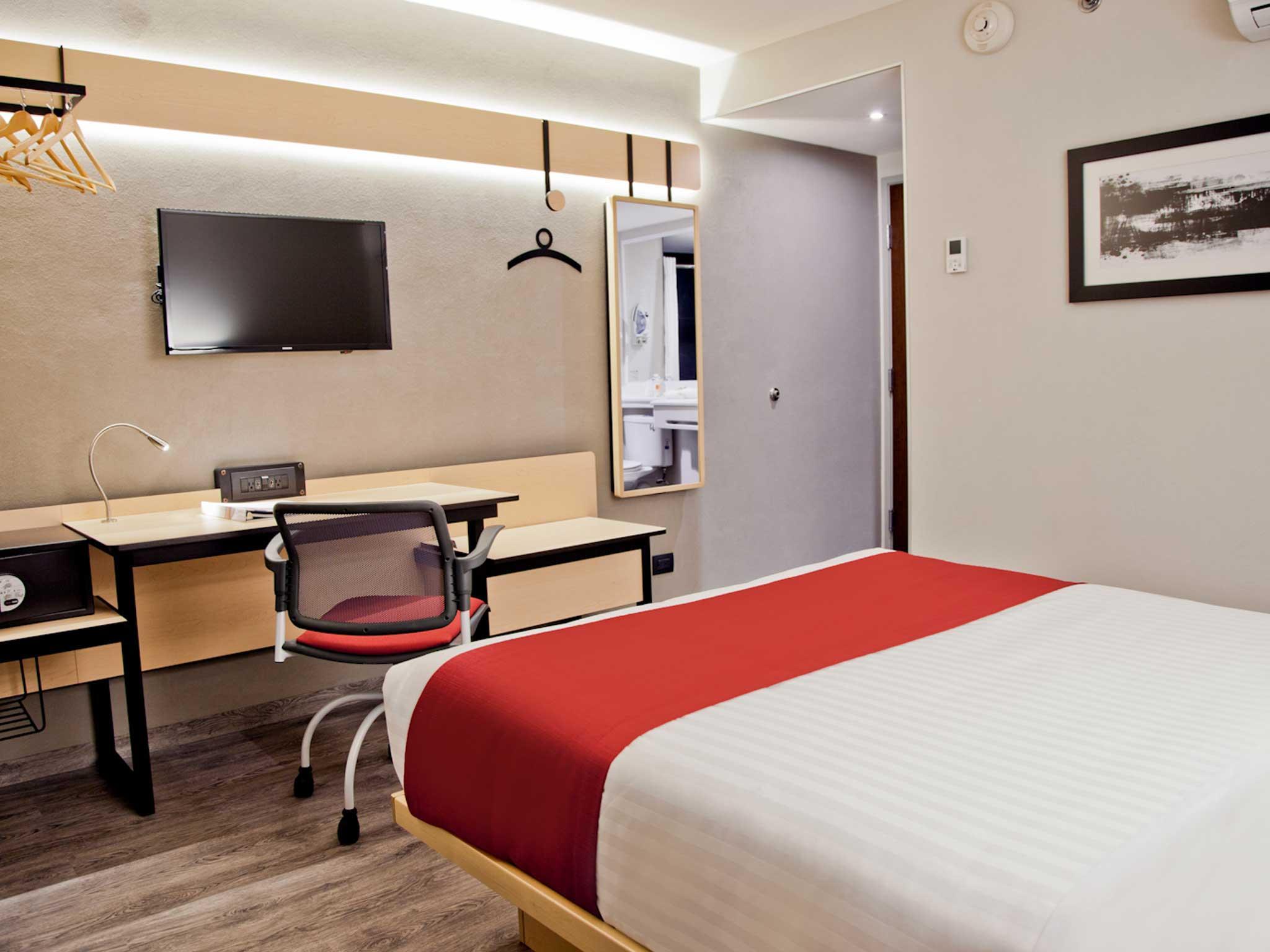 ซิตี้ เอ็กซ์เพรส เลออน Hotel ภายนอก รูปภาพ