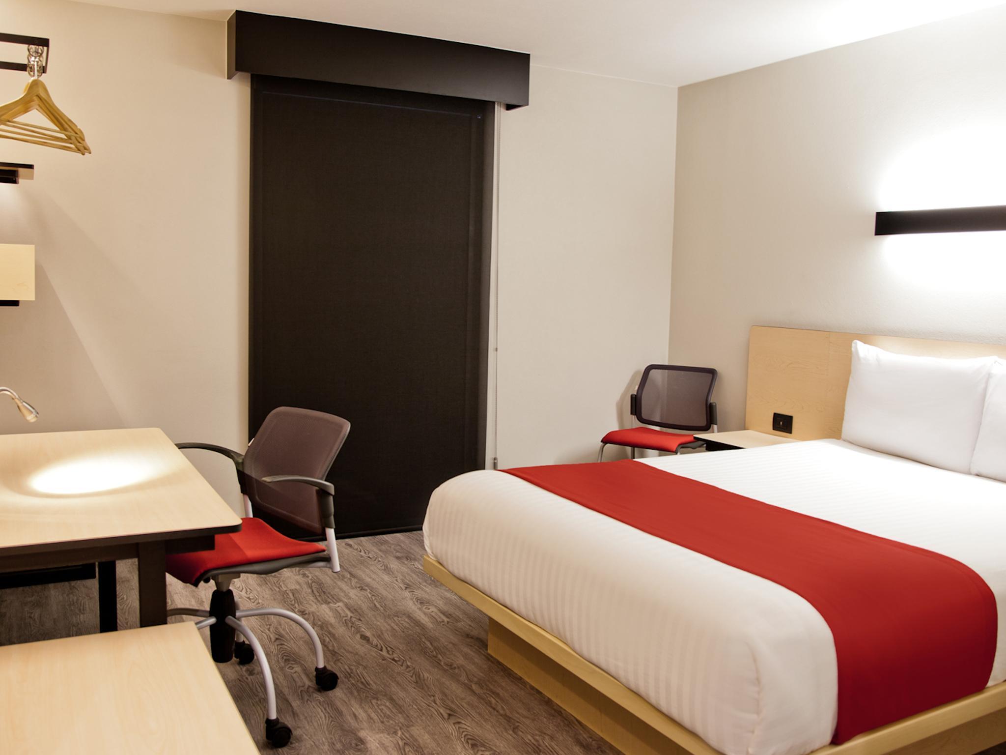 ซิตี้ เอ็กซ์เพรส เลออน Hotel ภายนอก รูปภาพ