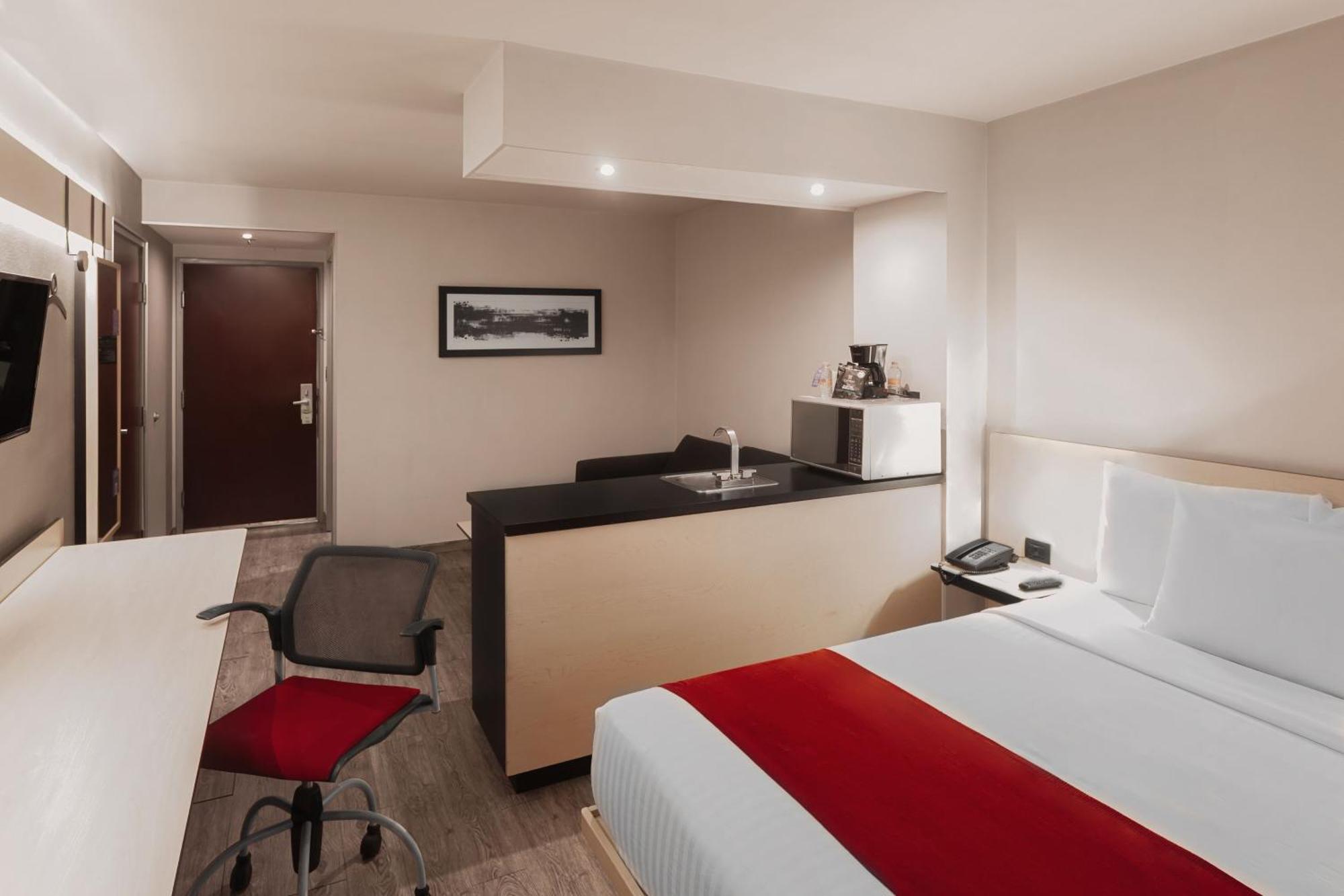 ซิตี้ เอ็กซ์เพรส เลออน Hotel ภายนอก รูปภาพ