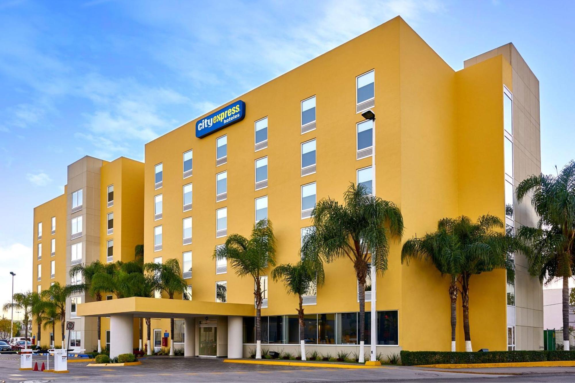 ซิตี้ เอ็กซ์เพรส เลออน Hotel ภายนอก รูปภาพ